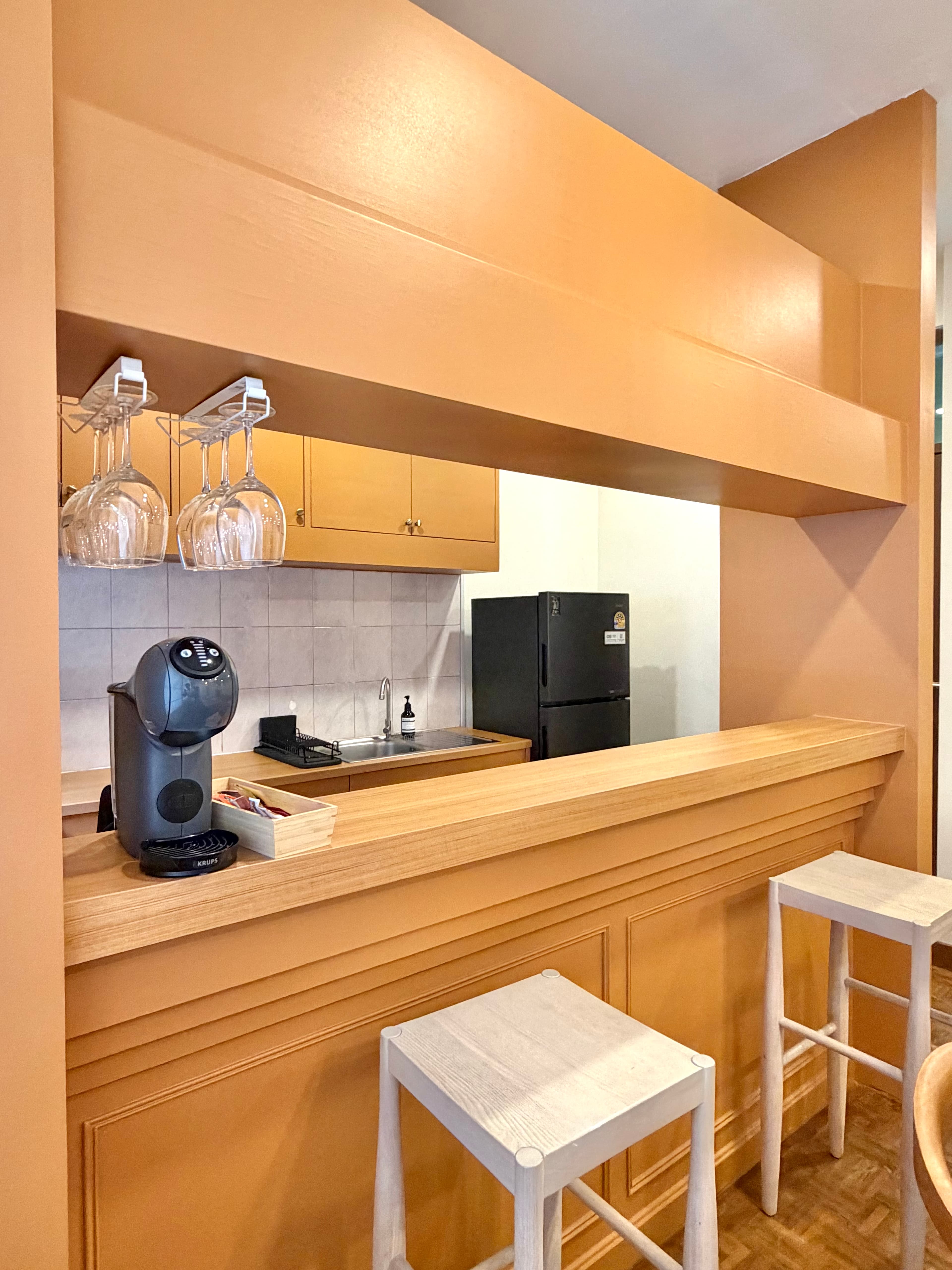 B8 Thonglor — photo 2