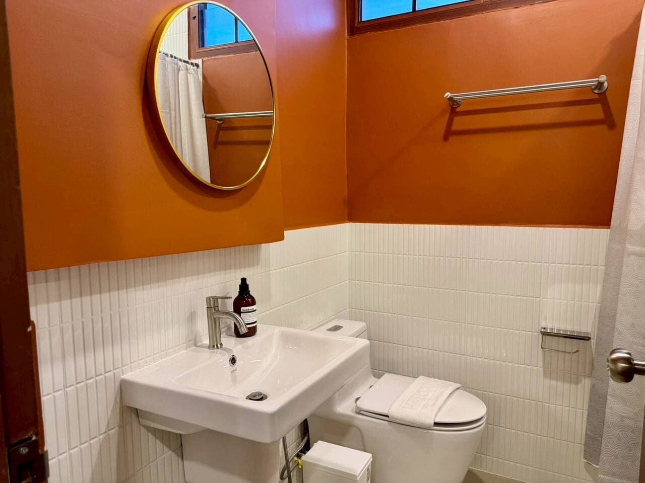 B8 Thonglor — photo 8