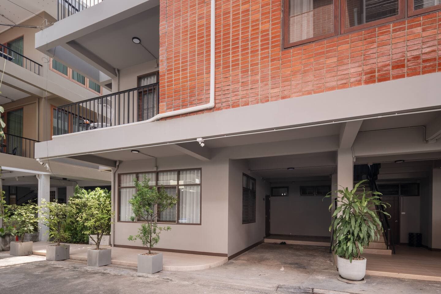 Brickhaus 2BD 2BH C4 — photo 27