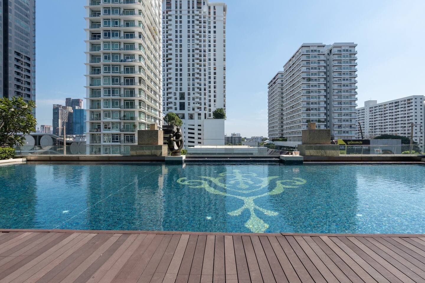 Ivy Thonglor Co-property F6 — photo 2