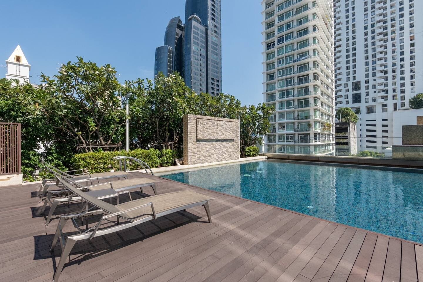 Ivy Thonglor Co-property F6 — photo 38