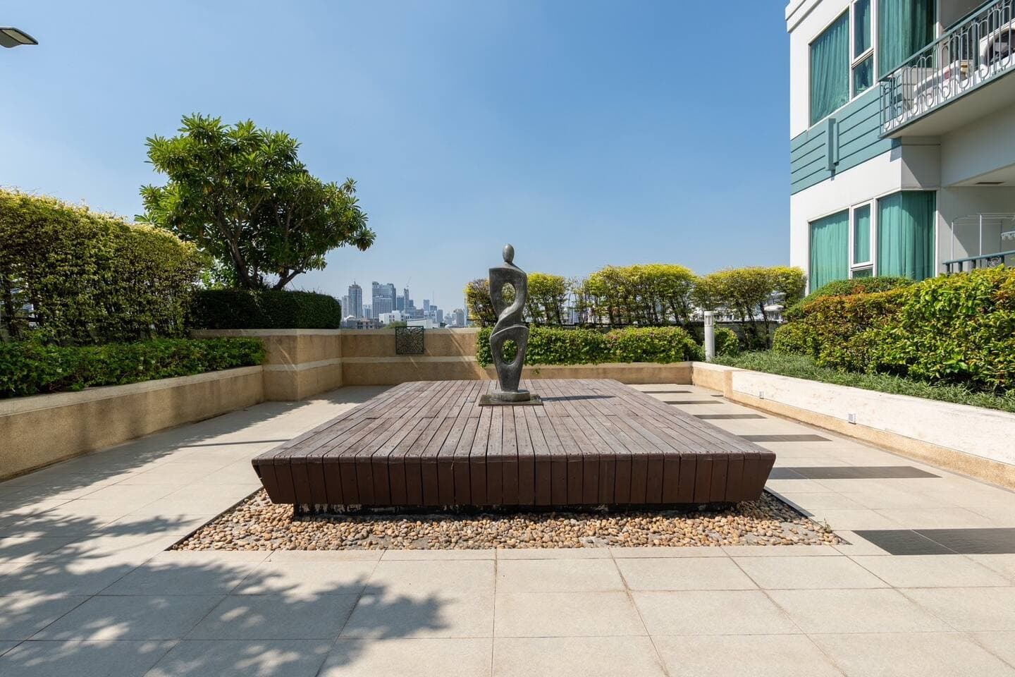 Ivy Thonglor Co-property F6 — photo 45