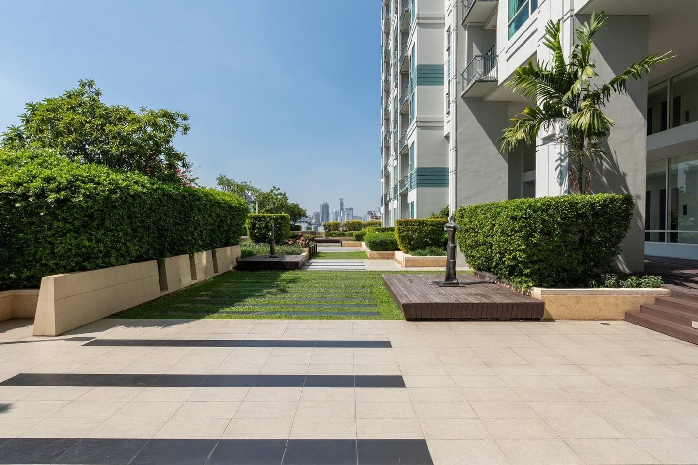Ivy Thonglor Co-property F6 — photo 46