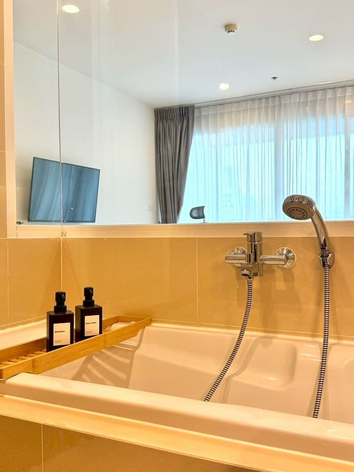 15 Sukhumvit Residence — photo 23