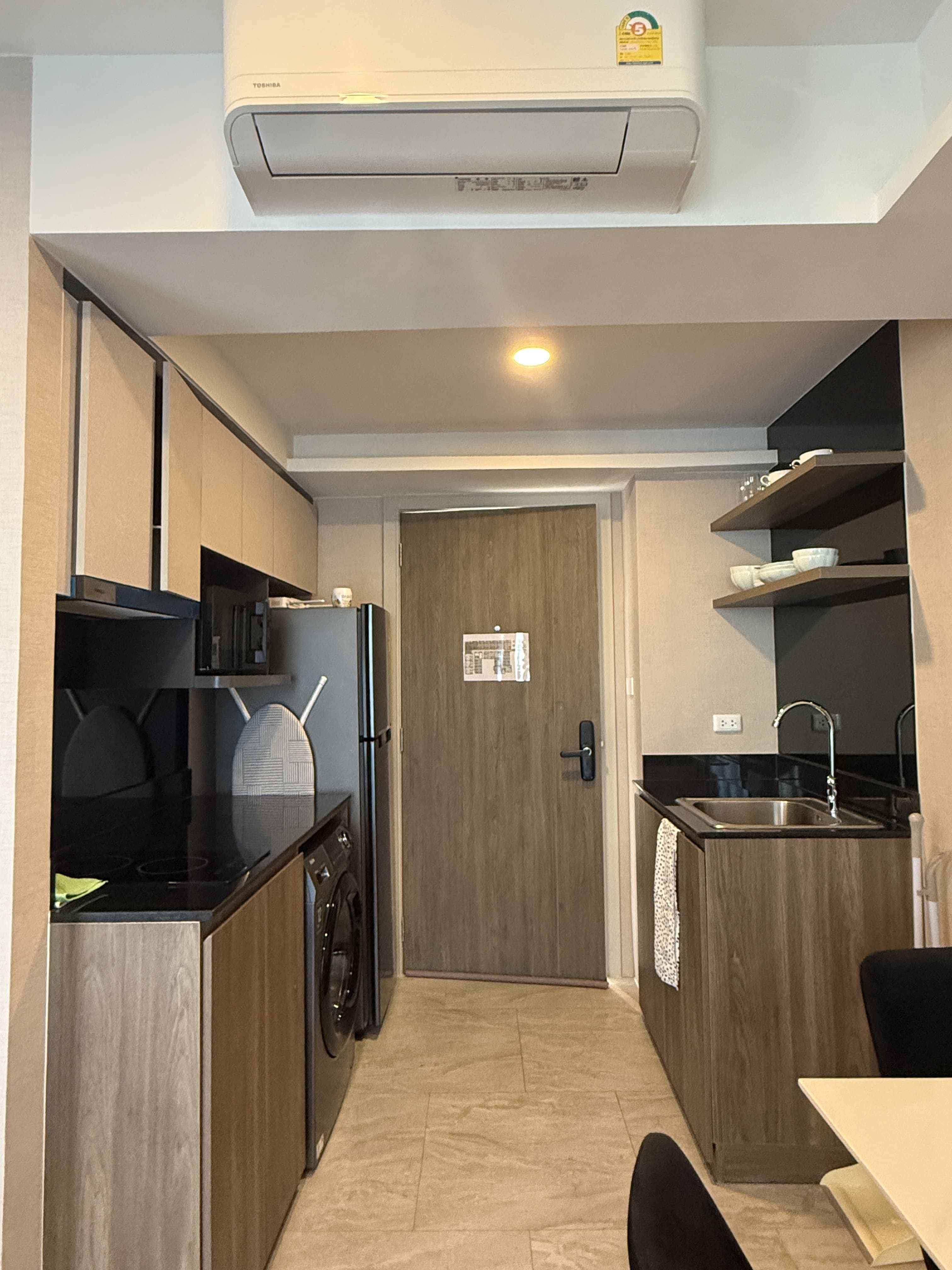 Lloyd Soonvijai Thonglor — photo 3