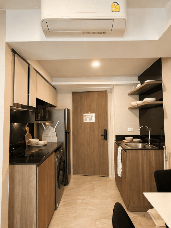 Lloyd Soonvijai Thonglor — photo 33