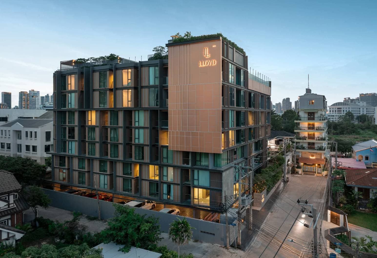 Lloyd Soonvijai Thonglor — photo 8