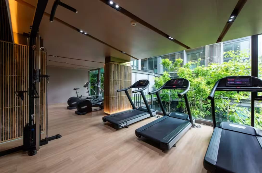 Lloyd Soonvijai Thonglor — photo 7