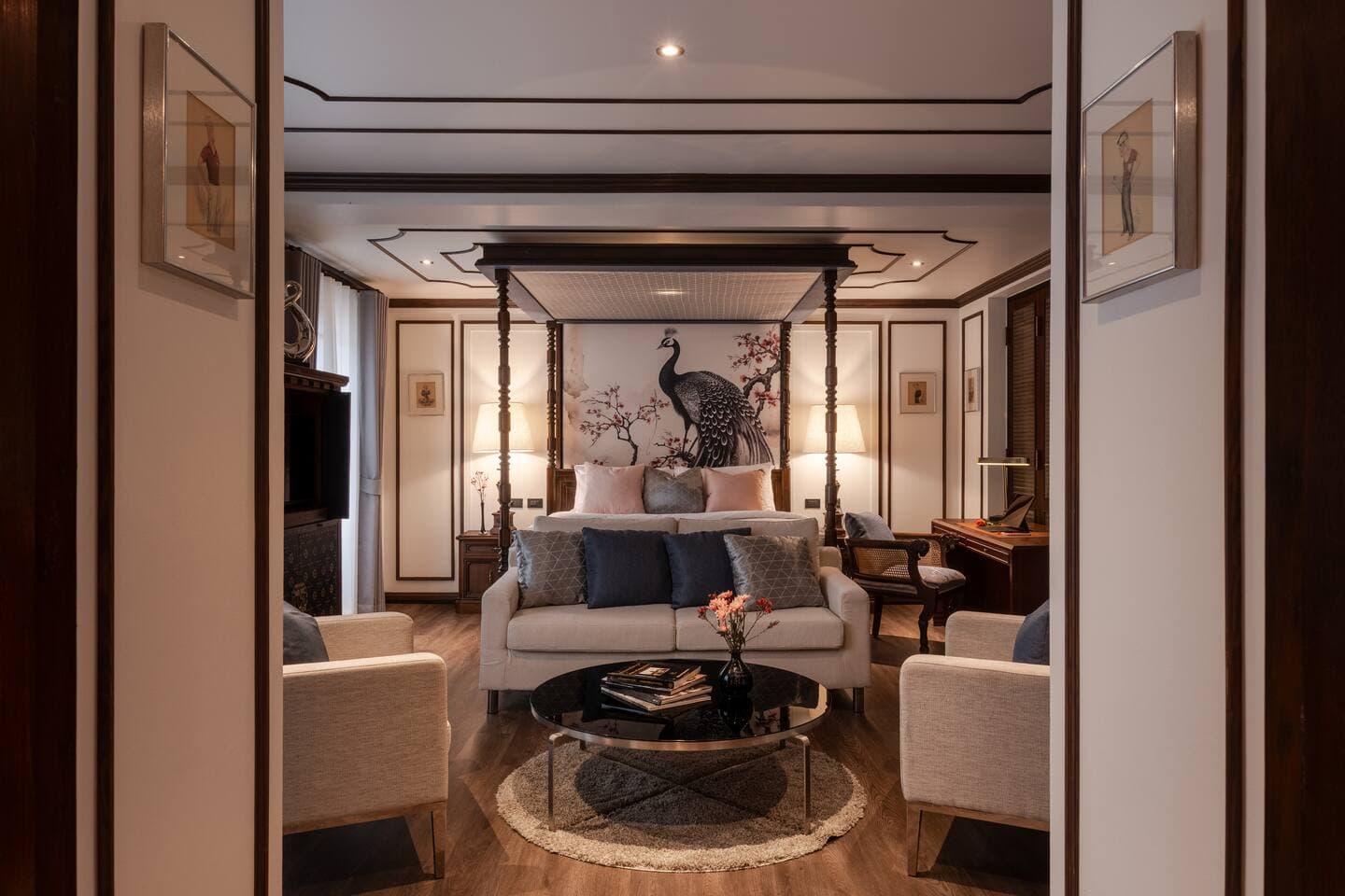 SKV32 - Contemporary colonial