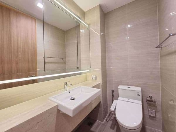 Low-rise Condo, Soi Sukhumvit 33 (near BTS Phrom Phong / EmQuartier) — photo 2